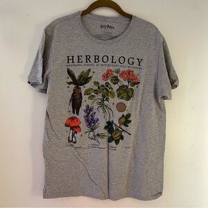 Harry Potter Herbology T-Shirt Size Medium